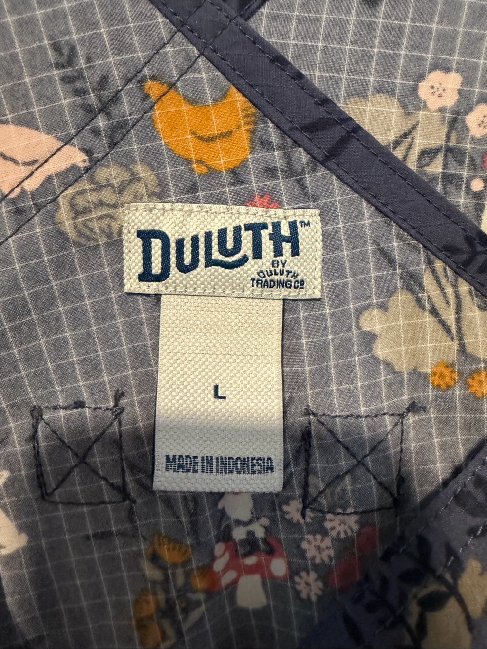 Duluth Trading Co Navy Floral & Yellow Chicken Print Overalls short 🩳 - Picture 3 of 8